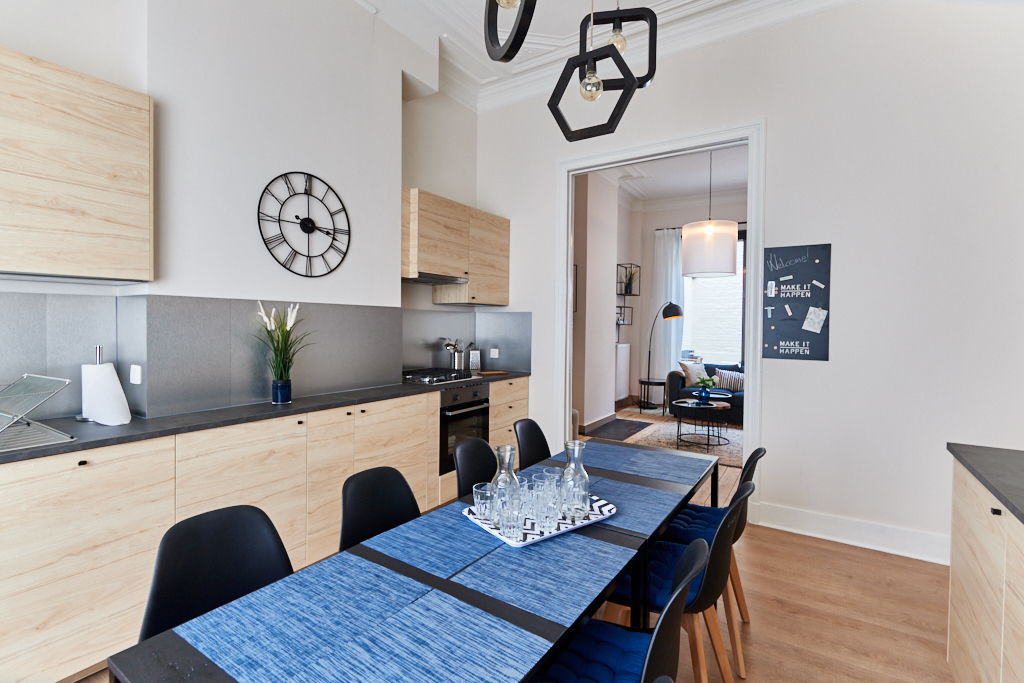 fully-equipped kitchen including all the amenities in a high-end house for expats in Brussels