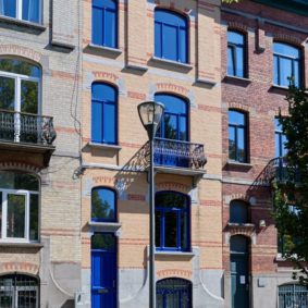 Fully renovated house (2020) of 250 m² in Schaerbeek including 7 comfortable fully furnished bedrooms (16-25m²) with private bathroom