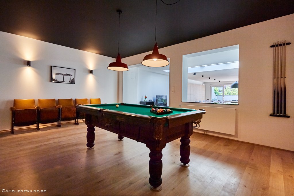 beautiful billiard table with chairs in a shared house for expats in Brussels close to the European Commission