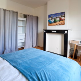 room decorated with style including a private shower in a fully renovated shared house for expats in Brussels