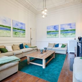 living room in a fully furnished cohousing for expats in Brussels