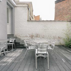 lovely terrace in a couhousing space for young professionals in Brussels