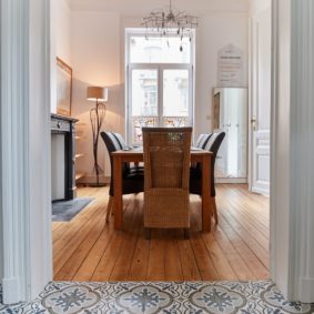 large dining room for an international community in a shared house in the center of Brussels