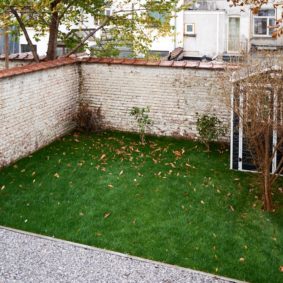 lovely sunny garden in a coliving with an international community well-located in the heart of Brussels in Ixelles