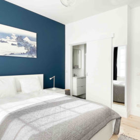 Lovely blue room well decorated by a Belgian interior design and fully furnished in the heart of Brussels