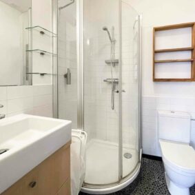 Interior of a bathroom in ShareHomeBrussels cohousing property near Woluwe Park