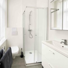 Well-organized bathroom at ShareHomeBrussels cohousing near Josaphat Park