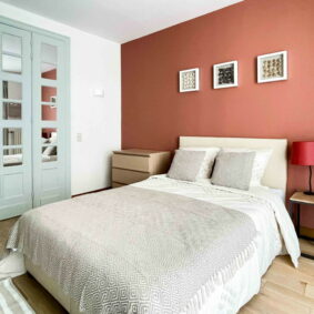 Calm private bedroom in ShareHomeBrussels coliving near Saint-Catherine