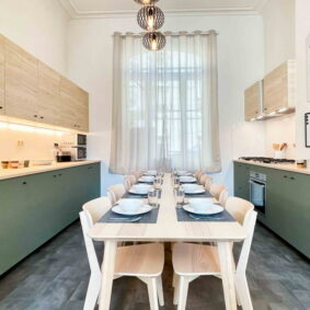 Beautiful kitchen in ShareHomeBrussels coliving close to Cinquantenaire Park