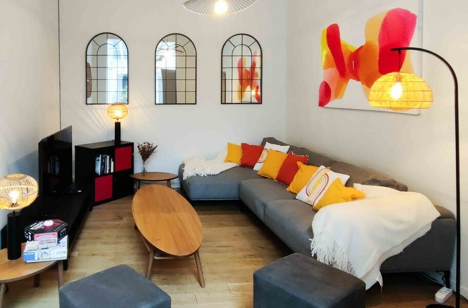 Living room for expats in Brussels